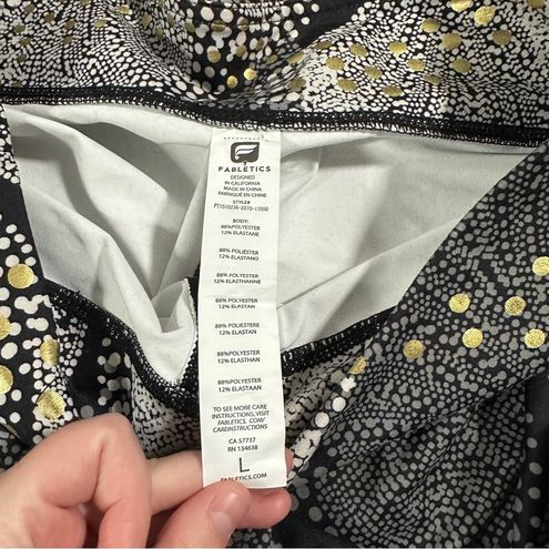 Fabletics Define PowerHold Mid-Rise Capri Leggings in Foiled Flurry Print  Sz L Size L - $17 - From Amber