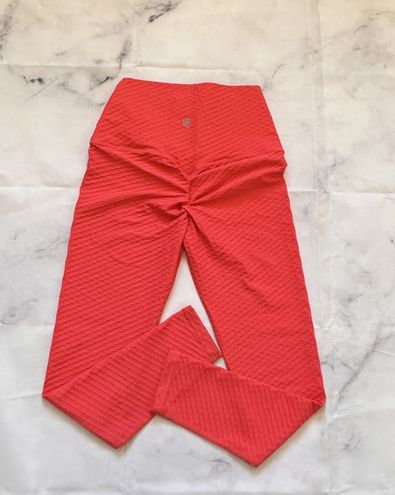 Born Primitive Paragon Legging in Fiery Rose Red Size M - $50 (35