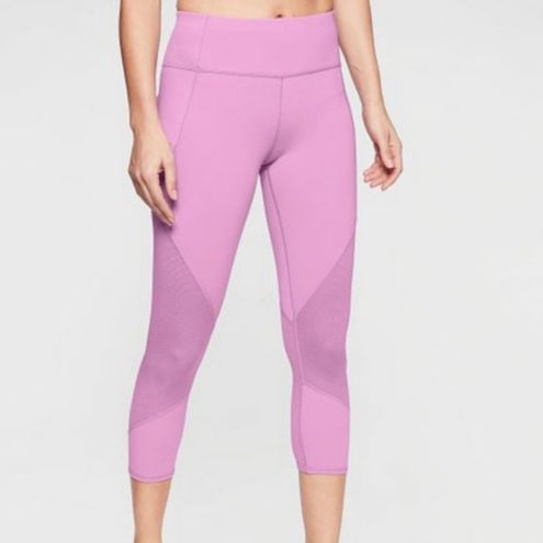 Athleta Mesh Contender Capri Leggings in Violet Blush Size Medium