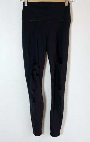 High-Waist Ripped Warrior Legging - Black