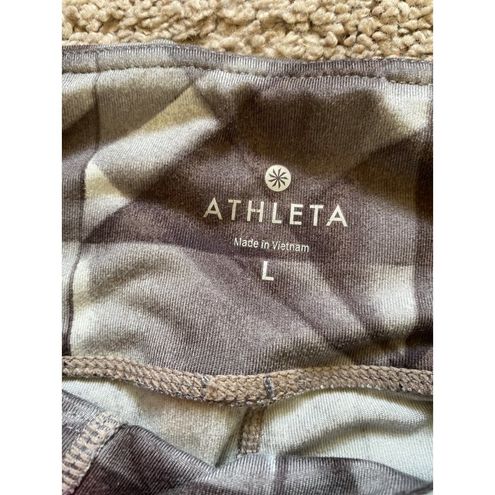 Athleta women's large gray athletic capri pants - $14 - From Megan