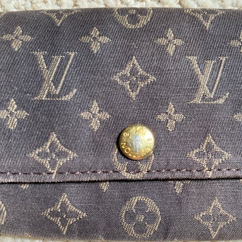 Louis Vuitton Authentic Mini Lin key holder brown tan - $240 (69% Off  Retail) - From Viktori