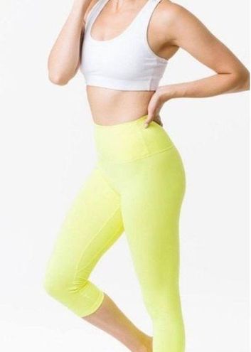 Zyia Active Ascend High Rise Capri Neon Yellow Size 12 - $39