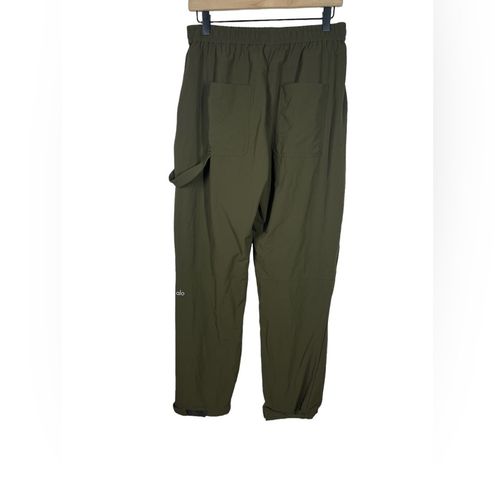 Alo Yoga ALO High Waisted City Wise Cargo Pant Size M - $72 - From Amberlynn