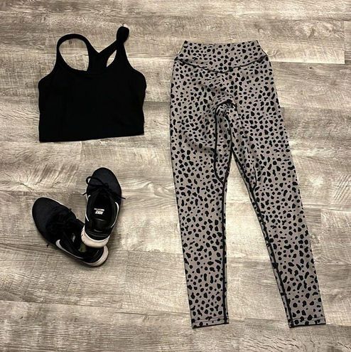 Balance Athletica Ascend Leggings in Snow Leopard Midnight Print