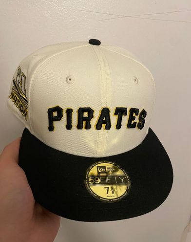 New Era Pirates Roberto Clemente 21 Nation Fitted Cap