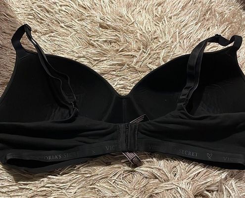Victoria's Secret Black Lightly Lined Tshirt Bra sz 40D - $18 - From Tara