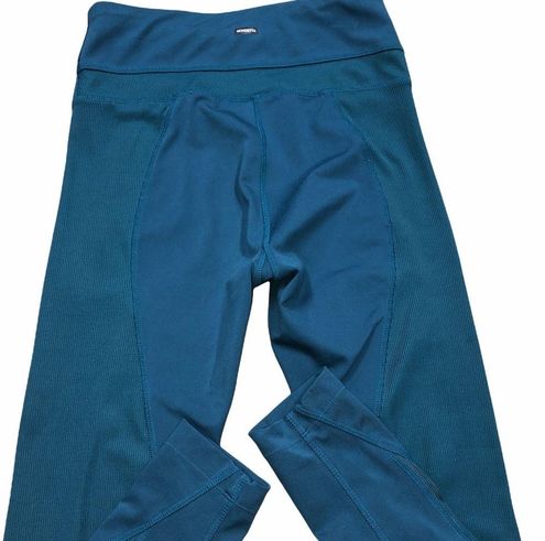 Mondetta performance + luxury turquoise leggings Size XS - $18