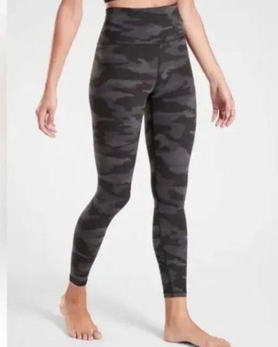 Athleta ELATION BLACK CAMO 7/8 LEGGINGS Size M - $39 - From Justine