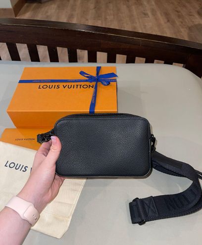 Louis Vuitton® Alpha Wearable Wallet Black. Size in 2023