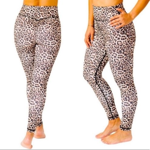Zyia leggings - red leopard scrunchy light n tight