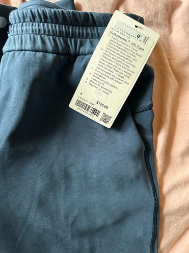 I got a free pair of Softstreme High-Rise Pant by accident in my mail  order??? (size 6, true navy) - See comments : r/lululemon