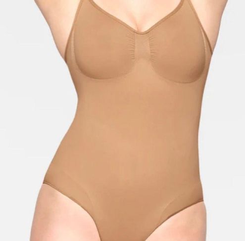 SKIMS sculpting bodysuit brief size S/M ochure new in box - $44 New With  Tags - From Courtney