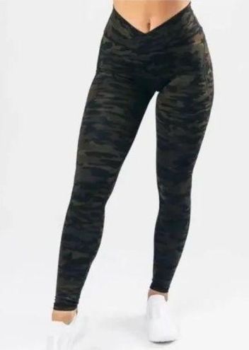 Alphalete Surface Path Leggings - Gem