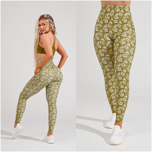 Buffbunny Rosa Pocket Legging In Green Petal Print Size XXL - $48