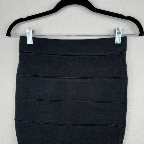 Zenana Outfitters Black Knit Pull On Mini Skirt Size Medium stretchy  versatile - $12 - From Annette