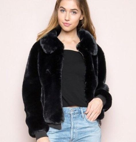 Brandy Melville Georgina Faux Fur Jacket Black - $19 (68% Off Retail) -  From Hanako