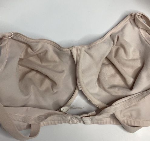 Olga underwire bra neutral lace accents size 42DD - $35 - From Nifty