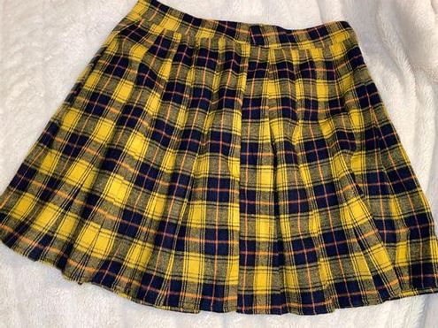 yellow.plaid skirt