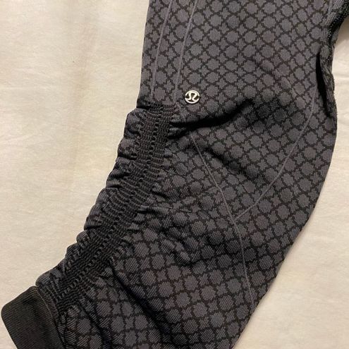 Lululemon Ruched Cropped Leggings Camo Size 2 - $36 - From Karma