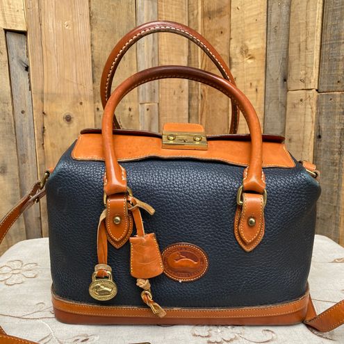 VINTAGE DOONEY & BOURKE SPEEDY BAG/SACHEL LEATHER DOCTOR HANDBAG