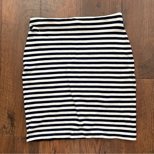 Adrienne Vittadini cotton/spandex mini skirt, size M Size M - $20 - From A