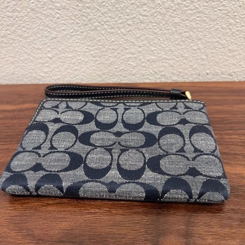 NWT Coach Corner Zip Wristlet In Signature Chambray CH371