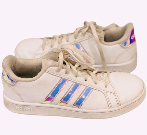 el fin Extraer Entretener Adidas Holographic White Metallic Sneakers Shoes 4.5 5 - $19 - From kelly