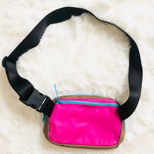 Lululemon Everywhere Belt Bag 1L - Sonic Pink / Cacao / Black