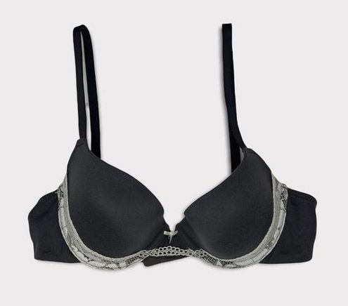 Betsey Johnson, Intimates & Sleepwear, 32b Betsey Johnson Bra