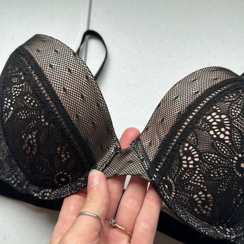 Victoria's Secret Victoria‎ Secret Very Sexy Push up black lace bra size 34C  - $16 - From Tori