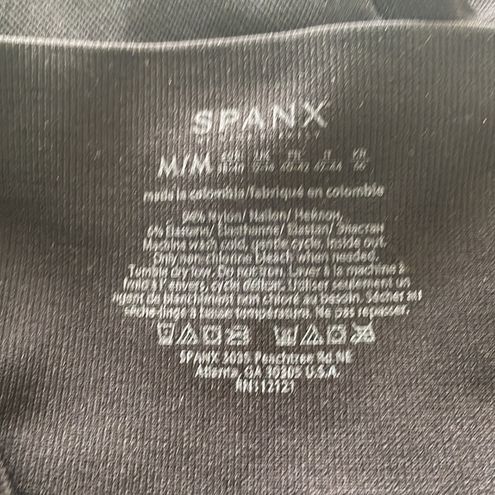 Spanx NWT Look at me Now Seamless Leggings in Very Black Size Medium - $54  New With Tags - From Misty