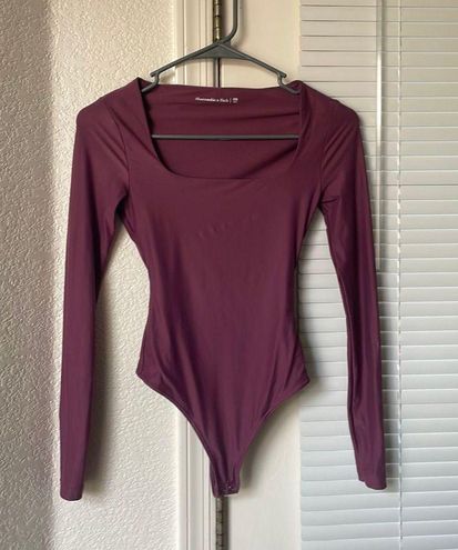 Women's Soft Matte Seamless Long-Sleeve Squareneck Bodysuit