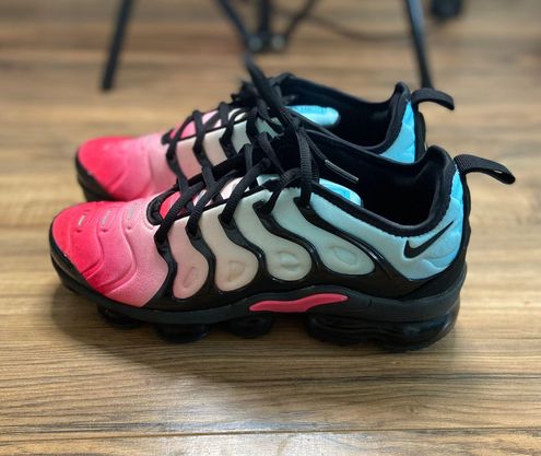 vapormax plus rocket pop