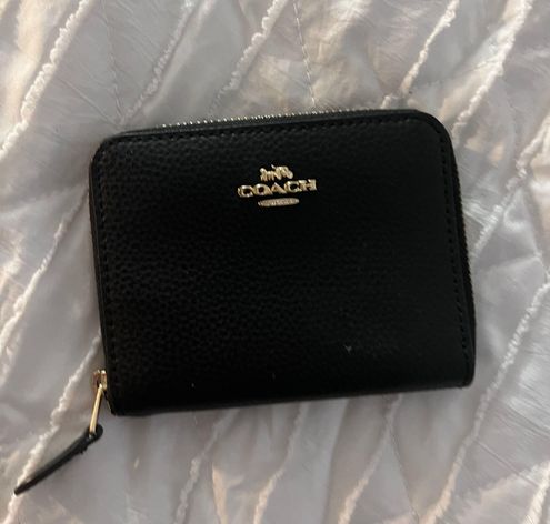 Authentic Coach Sling bag new price, Women's Fashion, Bags & Wallets,  Cross-body Bags on Carousell