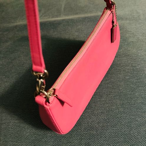 Coach vintage barbie pink nappa leather Y2K pochette shoulder