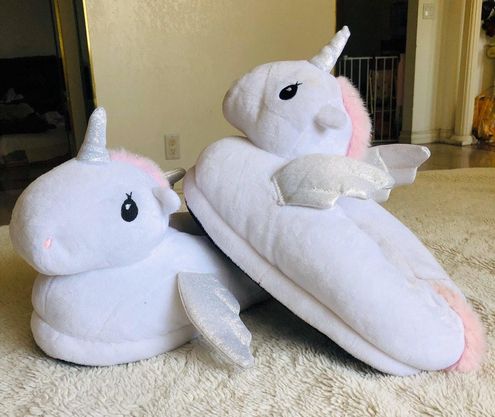 slippers with wings