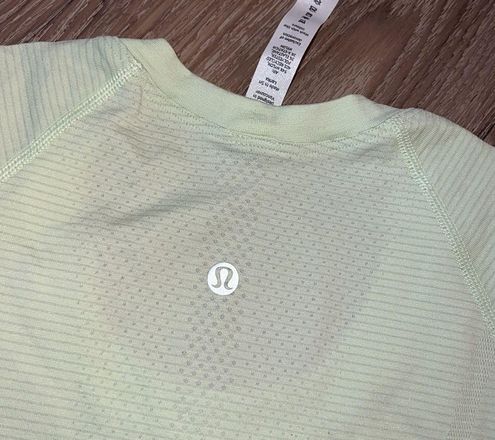 Lululemon Swiftly Tech Short Sleeve Shirt 2.0 - Creamy Mint