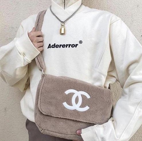 V bag! ✨ Chanel VIP precision, lets bring this bag to ✨CONCERT