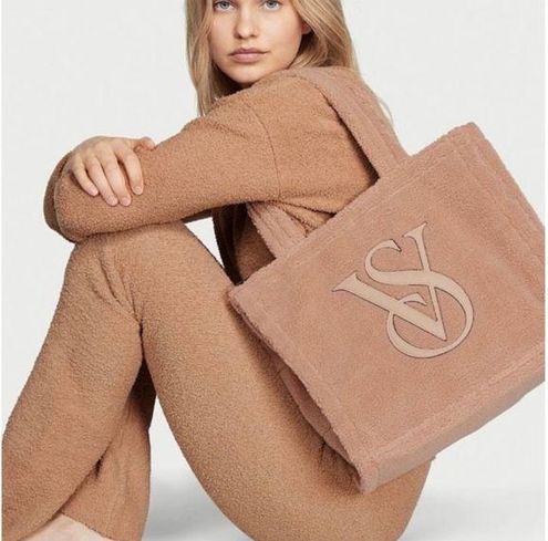 Teddy Shearling Giant Tote Bag - ShopperBoard