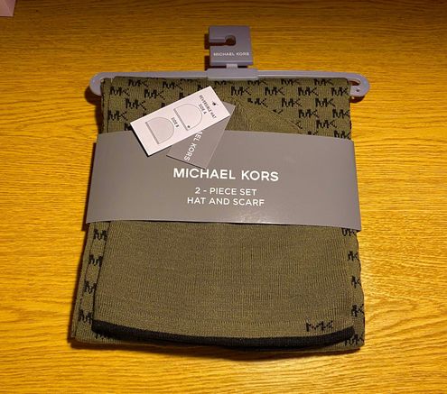 Michael Kors Hat And Scarf Set Green - $45 (48% Off Retail) New With Tags -  From Laila