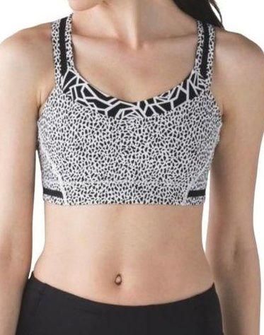 Lululemon size 6 sports bra black and white print cute gym athletic - $27 -  From Bea