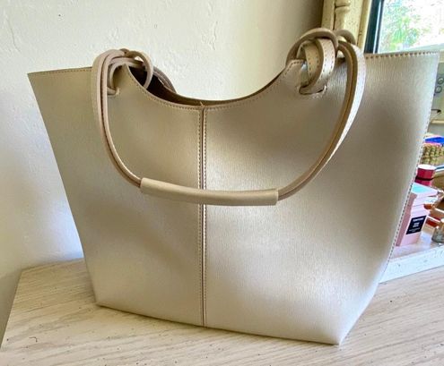 NWOT, Neiman Marcus Champagne Metallic Beige, Faux Leather,Large Sh Tote Bag