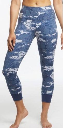 Bird Hug Reversible Tights – OISELLE