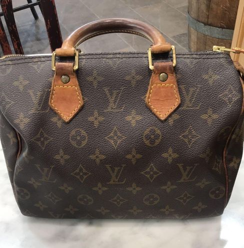 Louis Vuitton Speedy 25 Monogram Tan - $500 (69% Off Retail) - From Dani