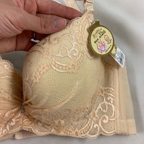 36D Japan creme floral vintage firm push up bra Size undefined - $27 - From  Francesca