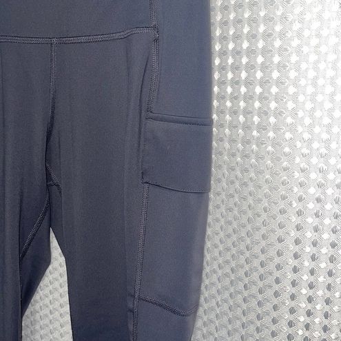 Xersion Anti-Odor Gray Ankle Leggings size M 7/8 (28” waist). Size M - $18  (97% Off Retail) - From Amanadyunique