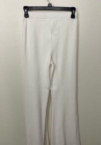 Beginning Boutique Zaylee White Knit Pants 8 - $46 - From Maddie