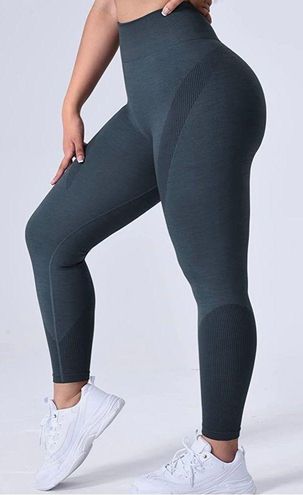 YEOREO Women Seamless Leggings Gray Size M - $21 (22% Off Retail