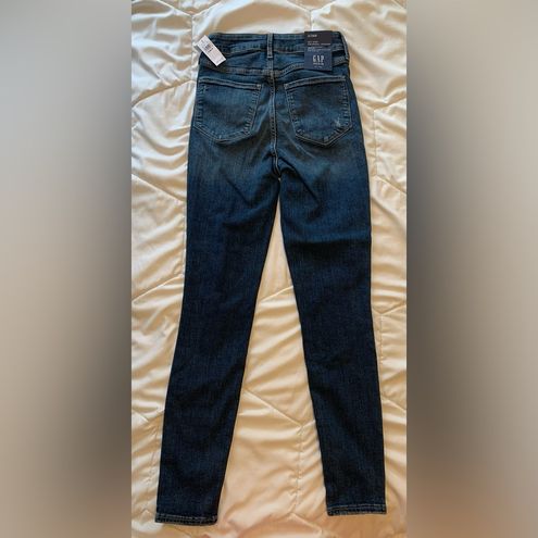 Gap NWT Women's Sky High Universal Legging Jeans - Size 2/26 Regular Blue -  $23 (61% Off Retail) New With Tags - From Karly